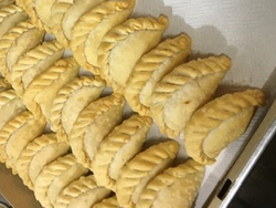 8 unid cóctel queso jamón (elaboración propia)