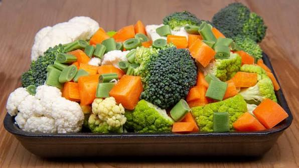 Bandejas de verduras  y frutas