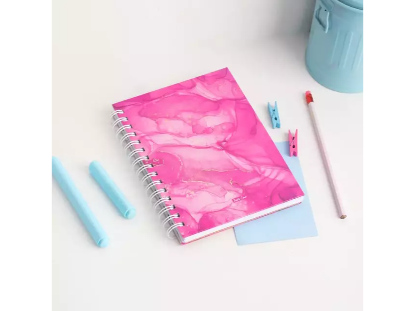 CUADERNO A5 T/Dura x 80 Hj. c/anillo doble alambre -MARMOL ROSA-