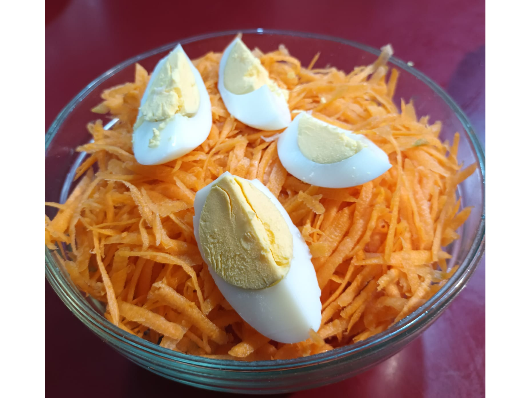 Ensalada de Zanahoria, Tomate y Huevo
