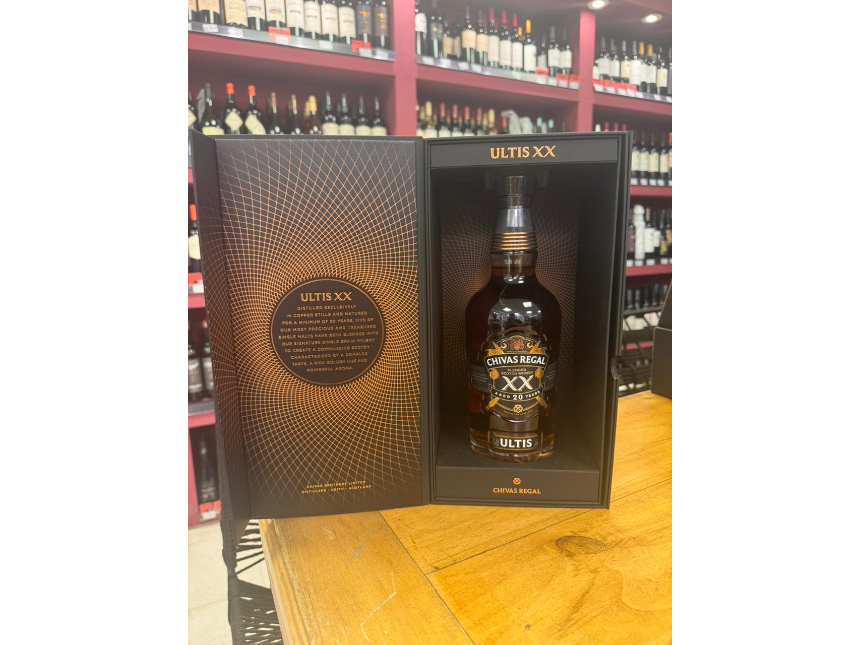 CHIVAS ULTIS 20 AÑOS