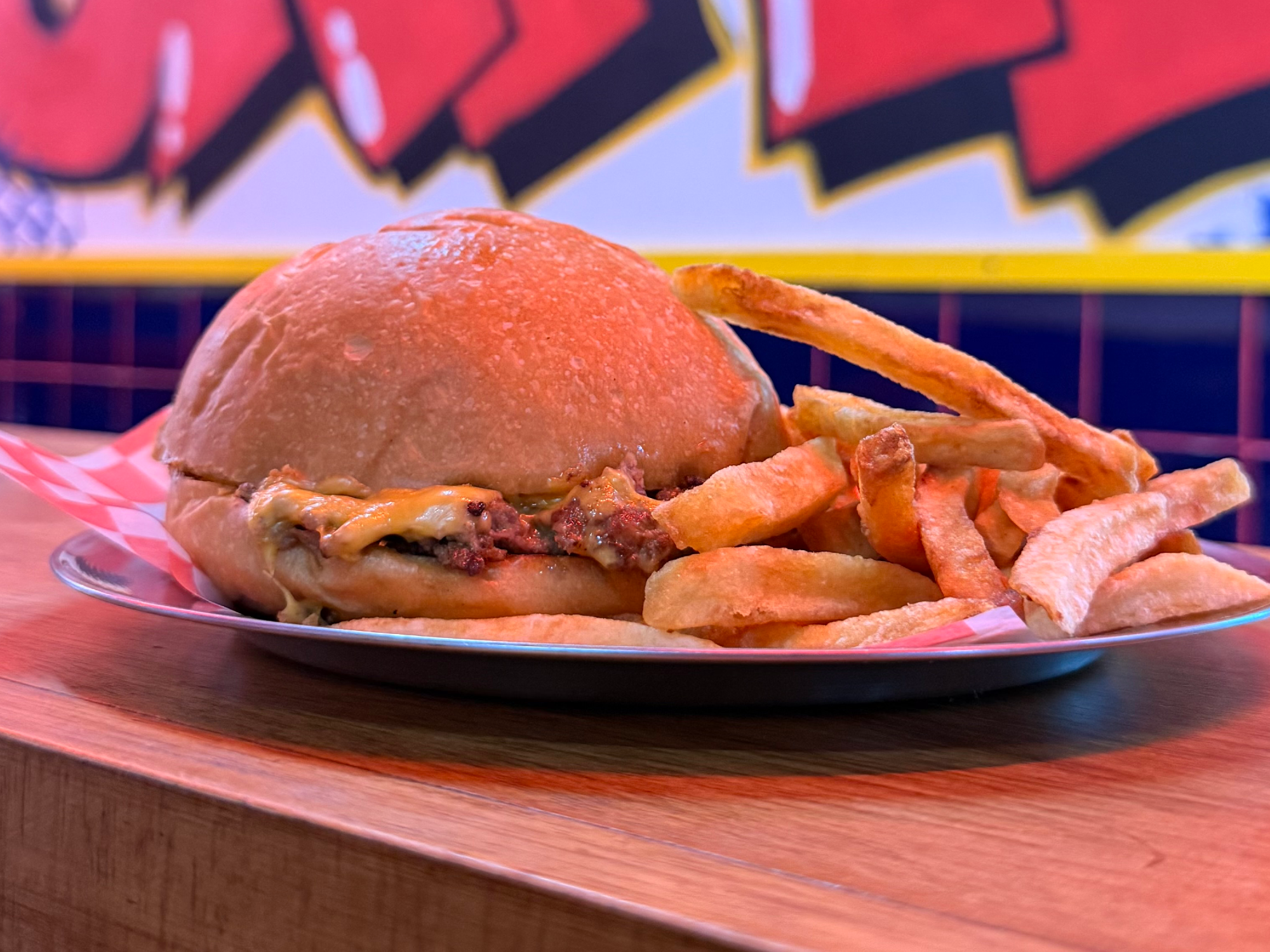 2 CHEESEBURGER SIMPLES CON PAPAS