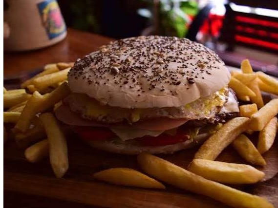 2 hamburguesas clásicas+gaseosa linea pepsi 1,5L