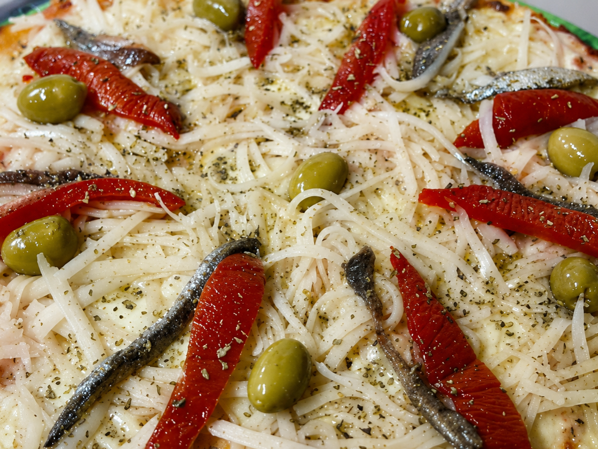 1 muzza con anchoas
