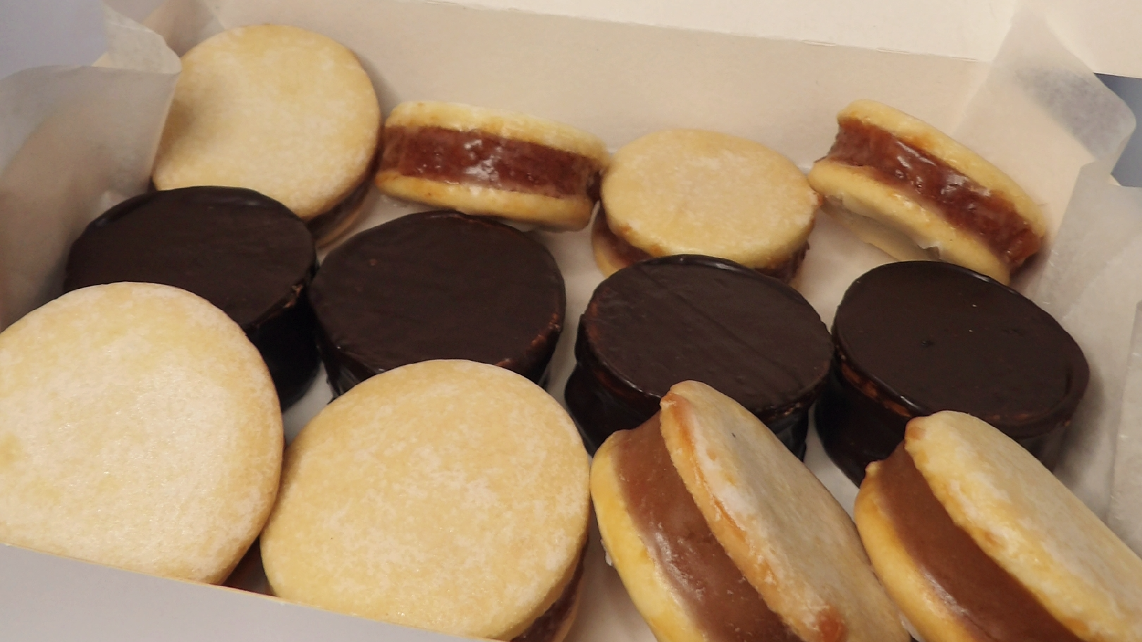 ALFAJORES