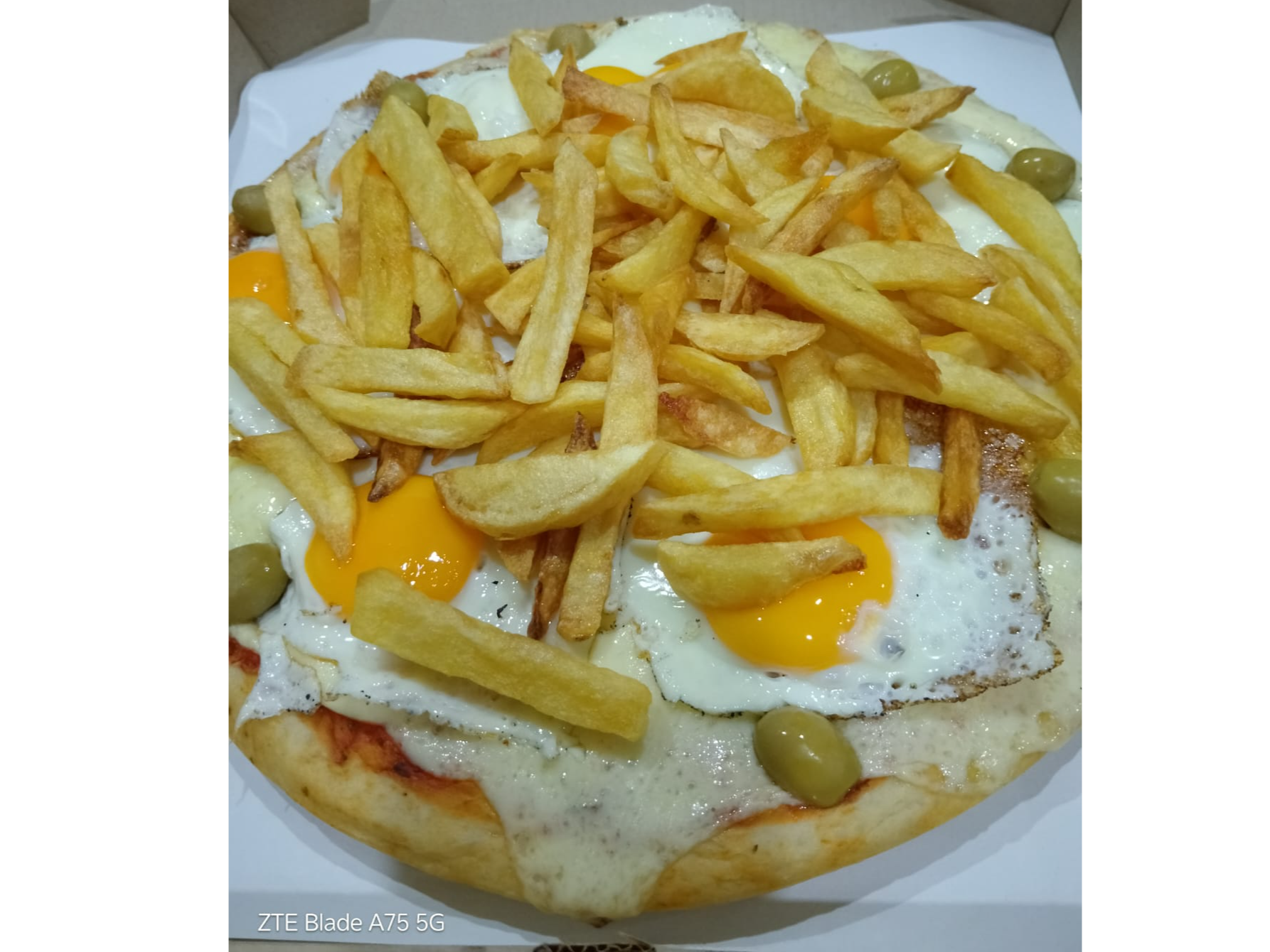 Mozzarella, papas y huevos