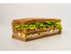 1/2 DOCENA SANCWICH JAMON Y VERDURAS