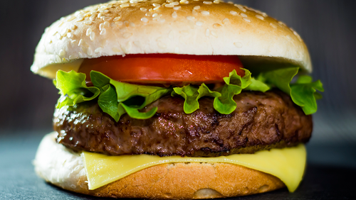 Hamburguesa simple común( lechuga,tomate,queso)