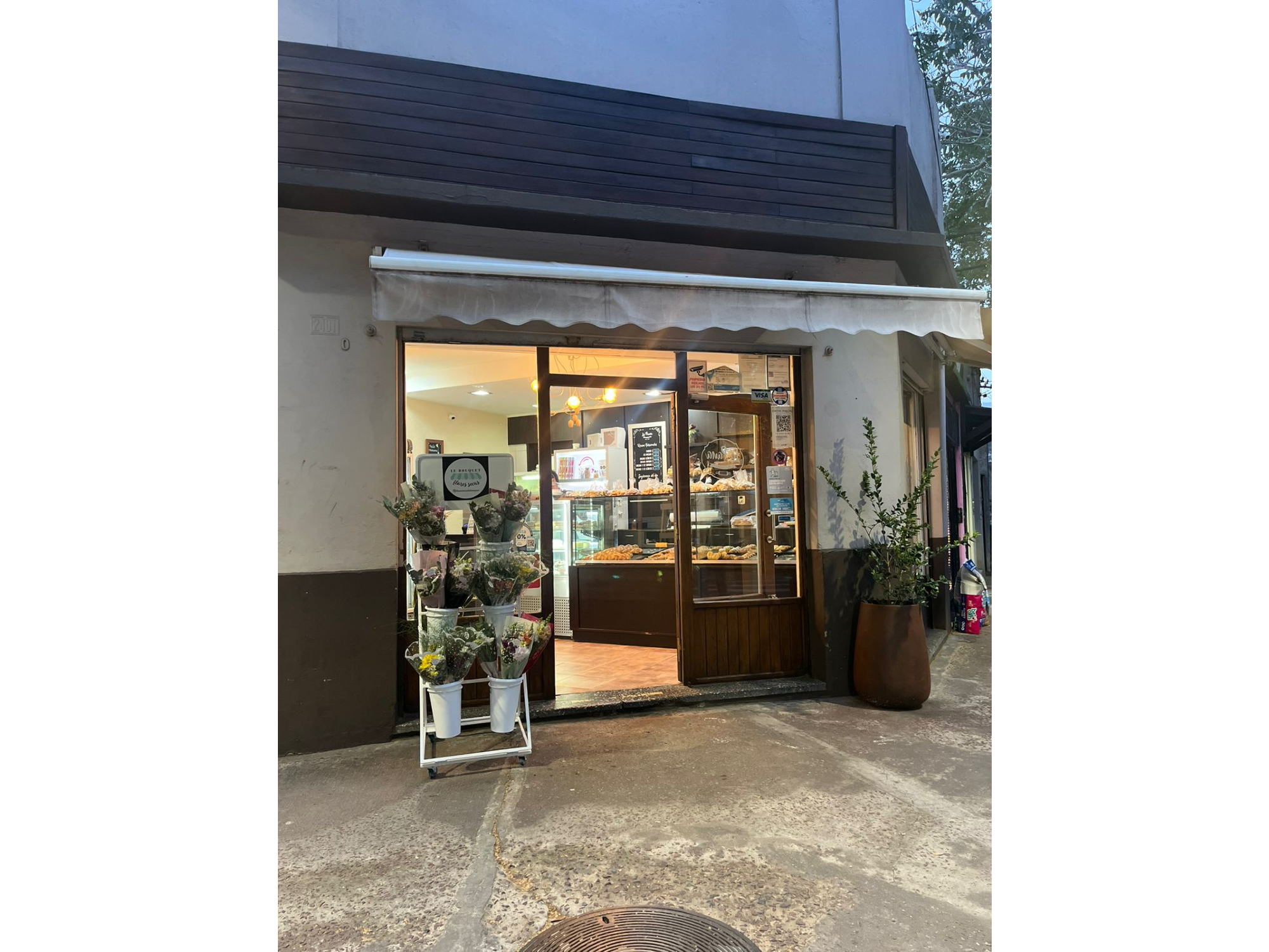 Exhibidor plegable hierro