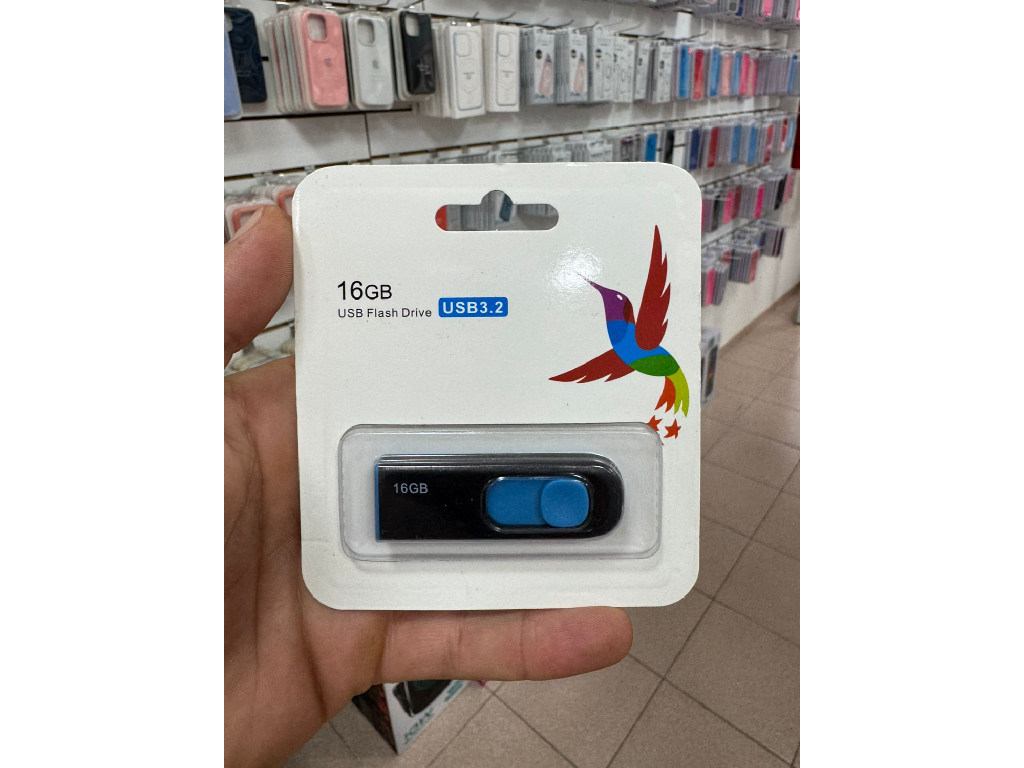 PENDRIVE 16 GB NETMAK MOD 978