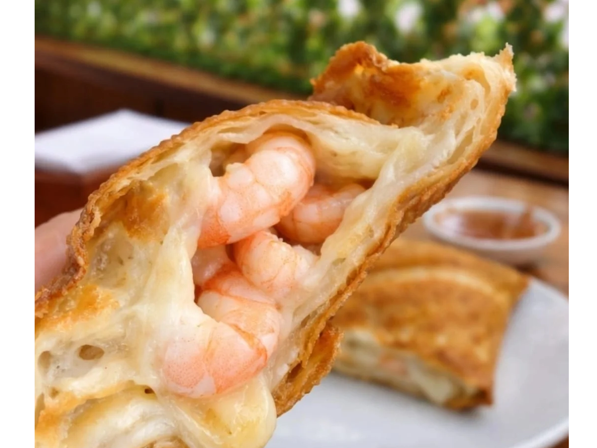 Camarón y queso mozzarella