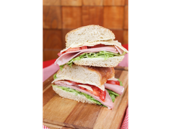 Jamón cocido, queso y 2 verduras a elección