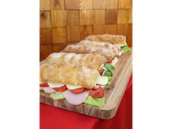 Salame, queso y dos verduras a elección