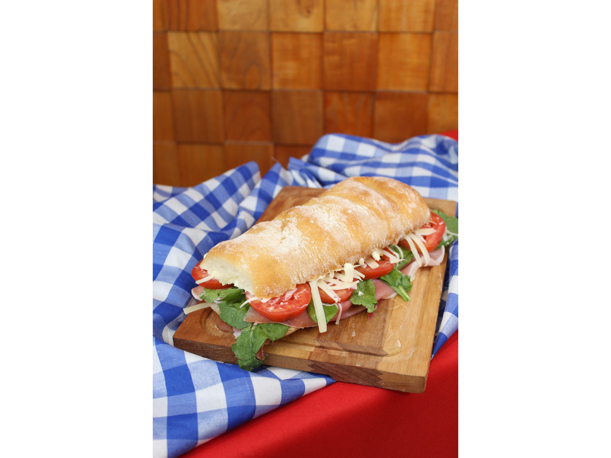 Bondiola, queso y dos verduras a elección