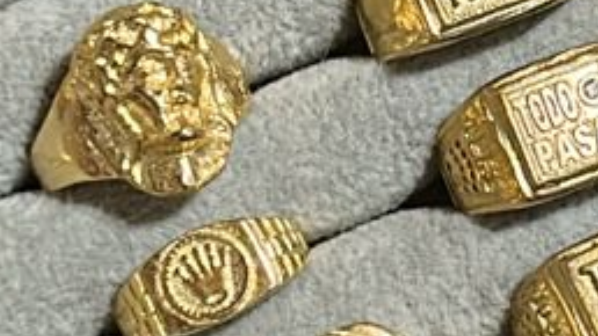 Anillos