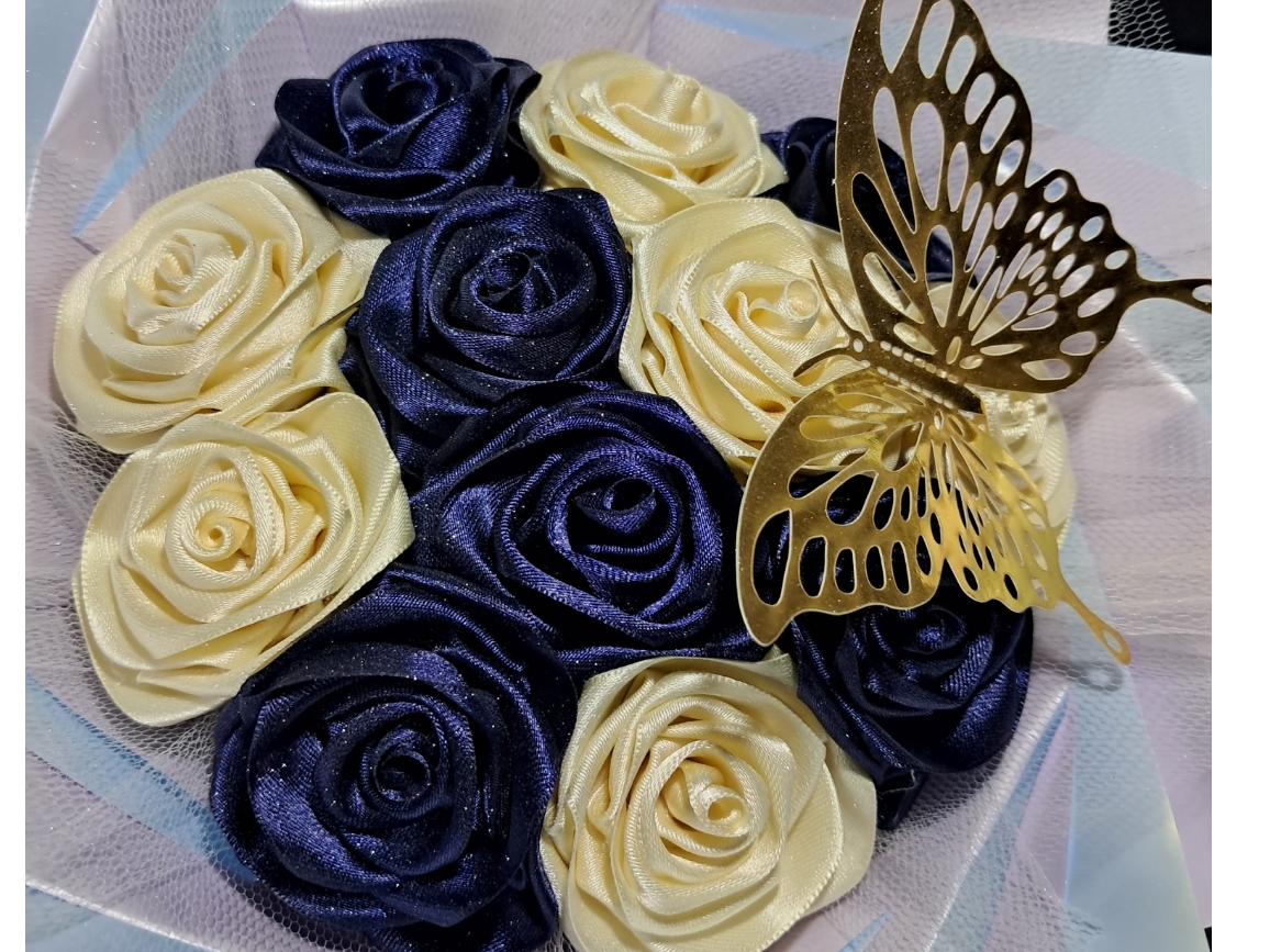 RAMO 12 ROSAS