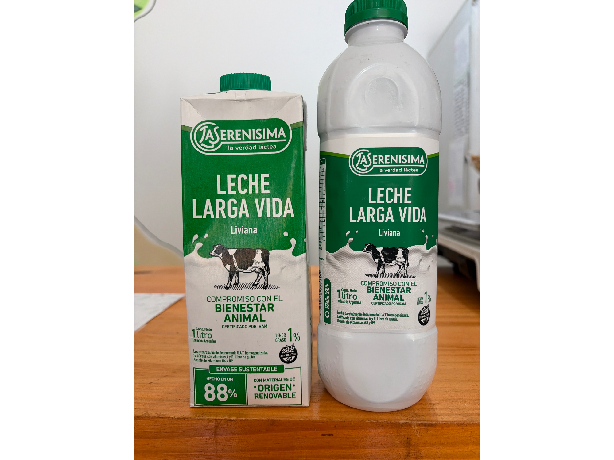 Leche la serenísima larga vida liviana