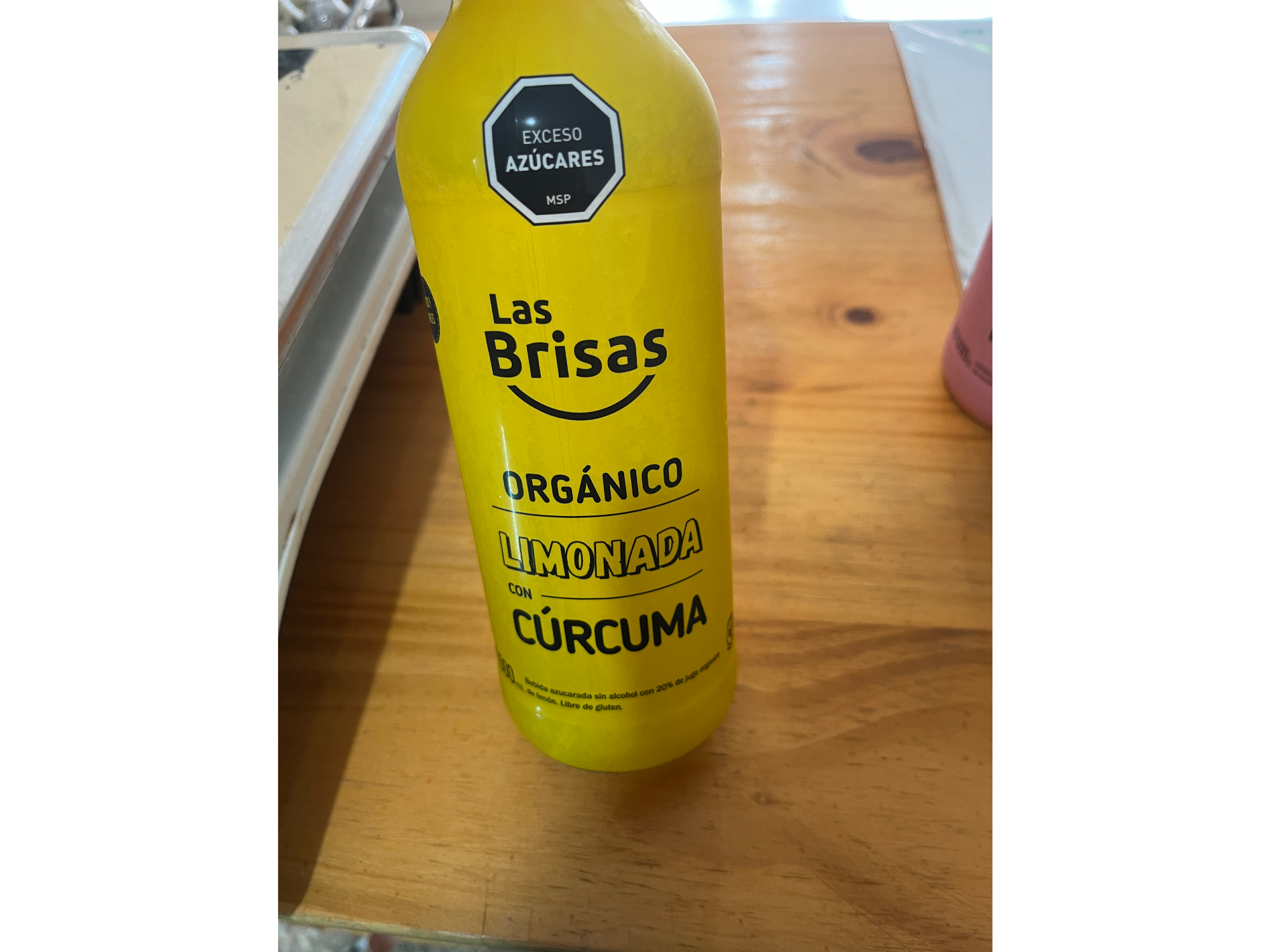 Limonada con cúrcuma