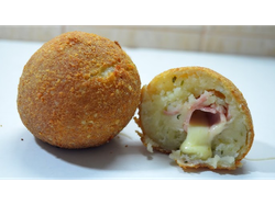 BOMBAS DE PAPA DE JAMON Y QUESO 500 GRS