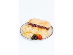 SALAME DE LA COLONIA Y QUESO FONTINA