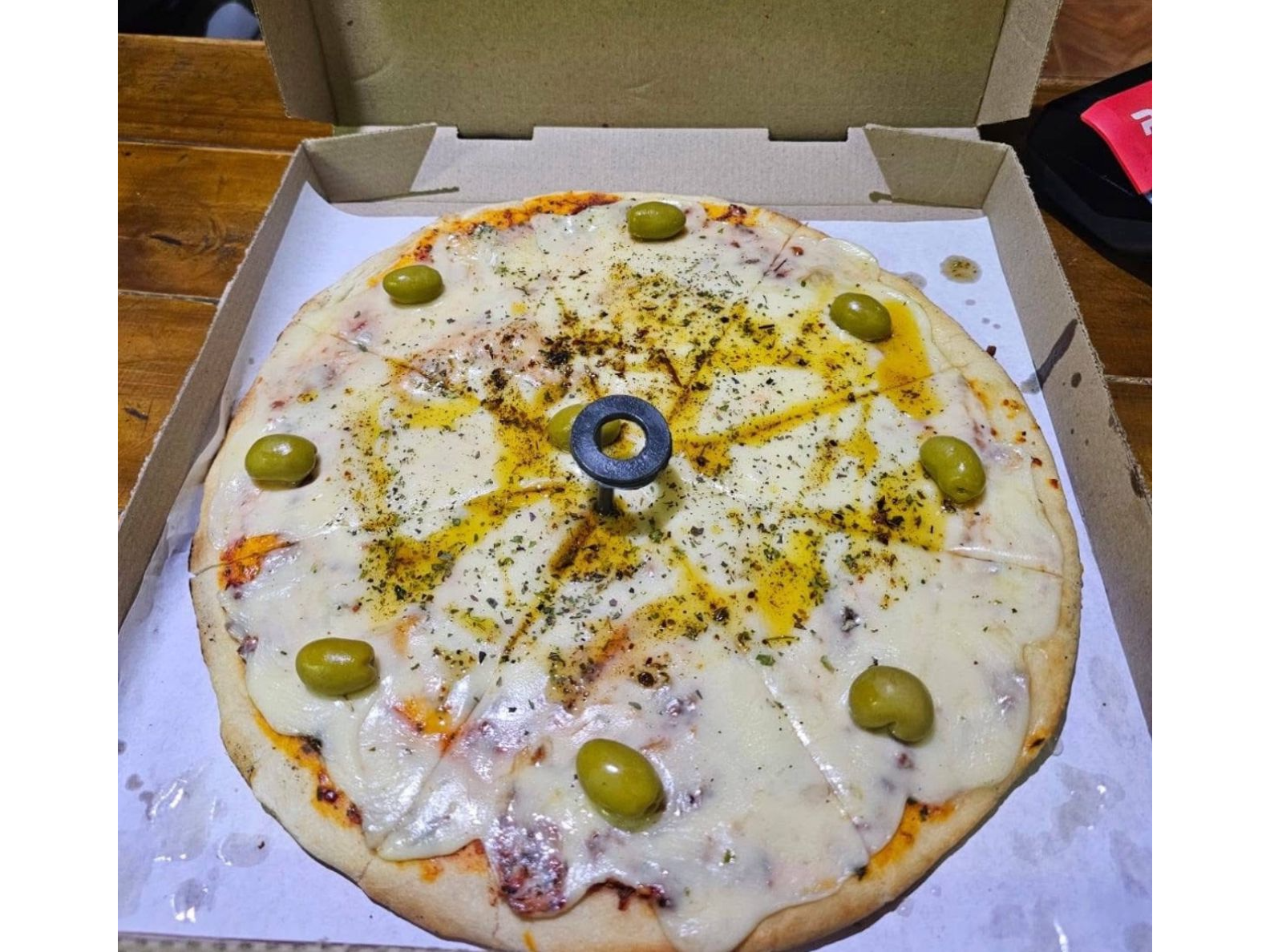 Muzarella + docena de empanadas