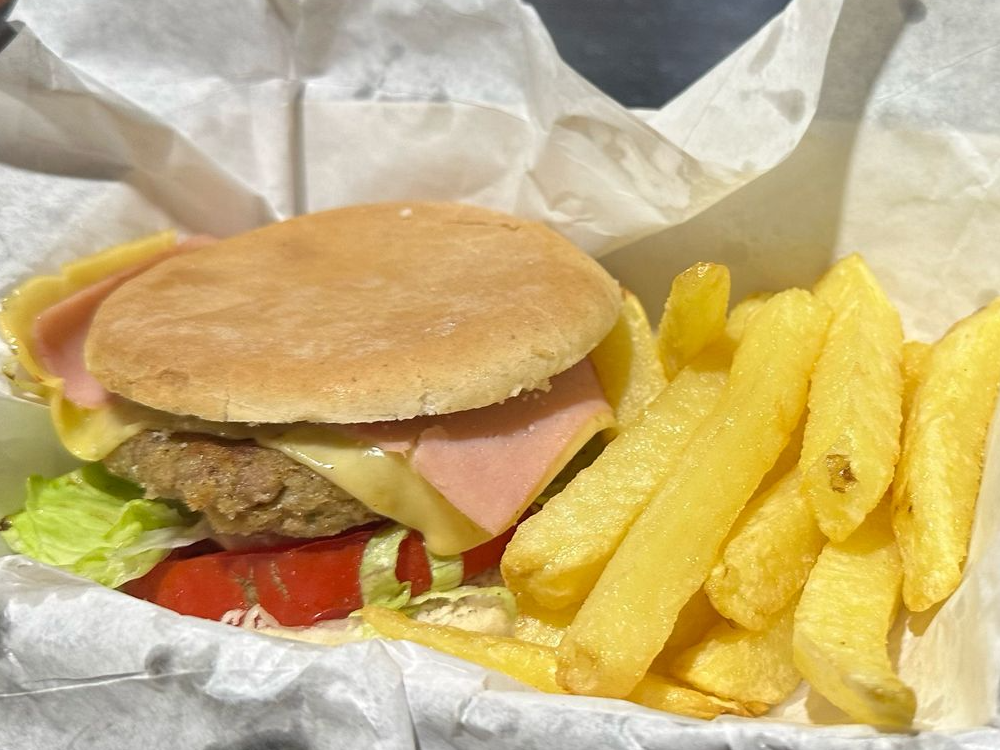 2 Burger individuales + papas