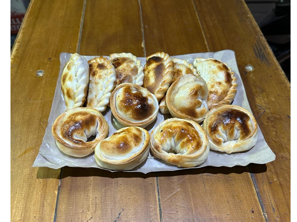 Docena de empanadas mixta