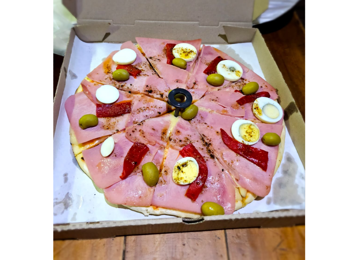 Pizza Especial + Docena de Empanadas