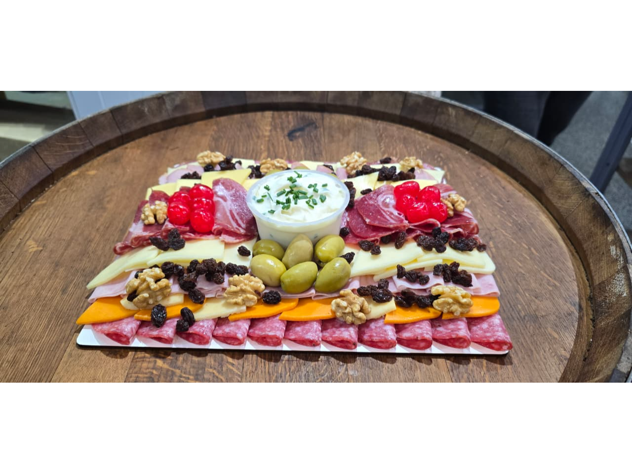 PICADA N 9 CON QUESO CREMA Y CIBOULETTE