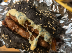 LLEVA 2 MONSTRUOSAS A UN SÚPER PRECIO