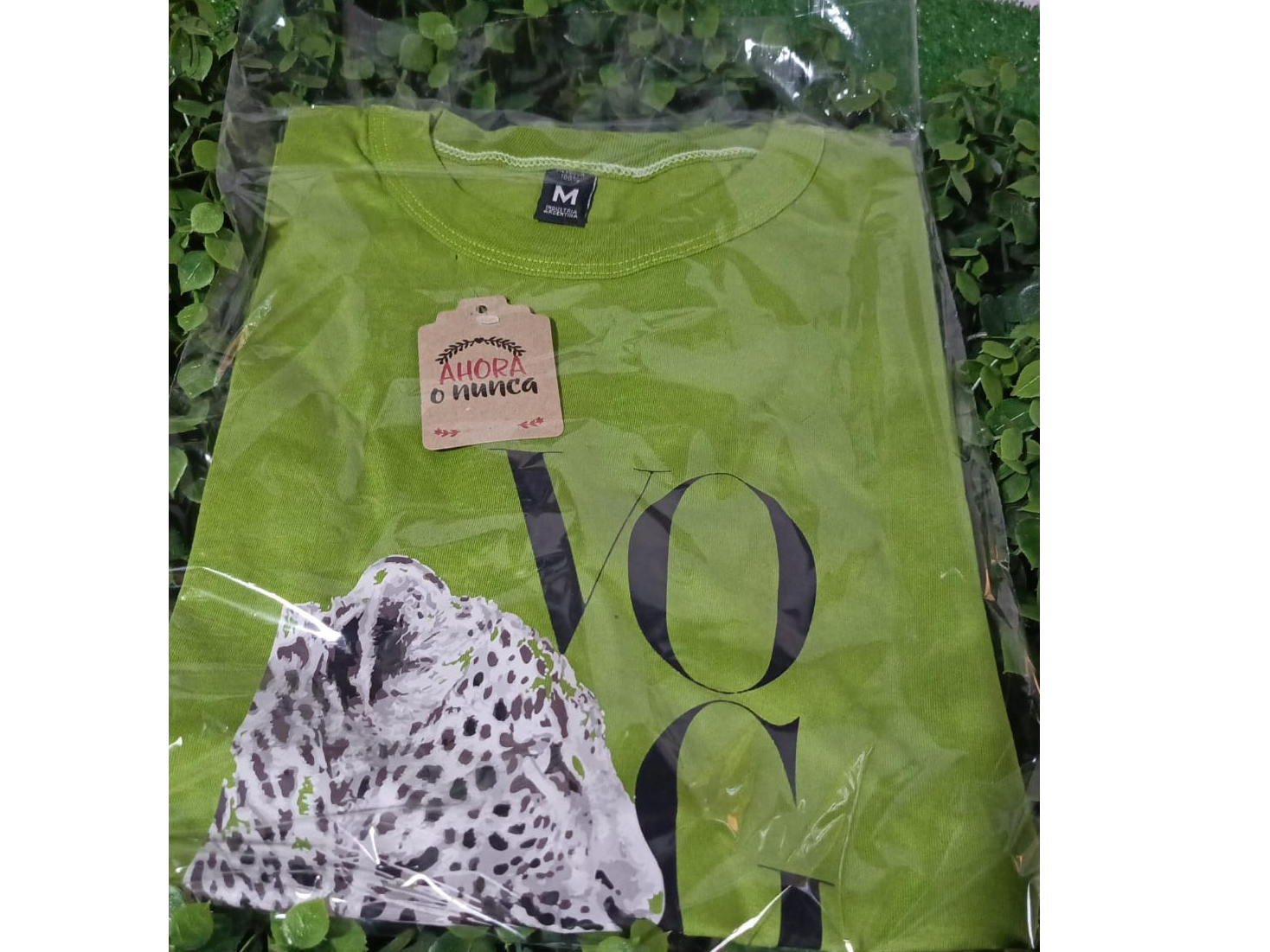 REMERA VERDE TALLE M