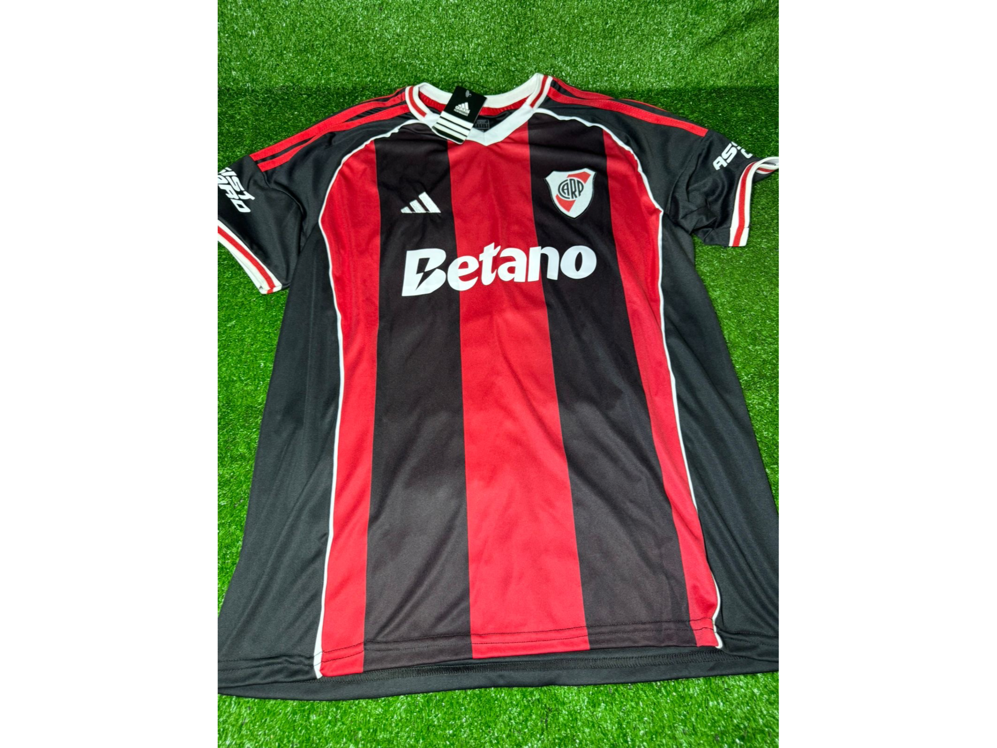 Camiseta River