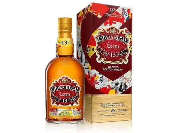 01 botella Whisky Chivas Regal 13 años