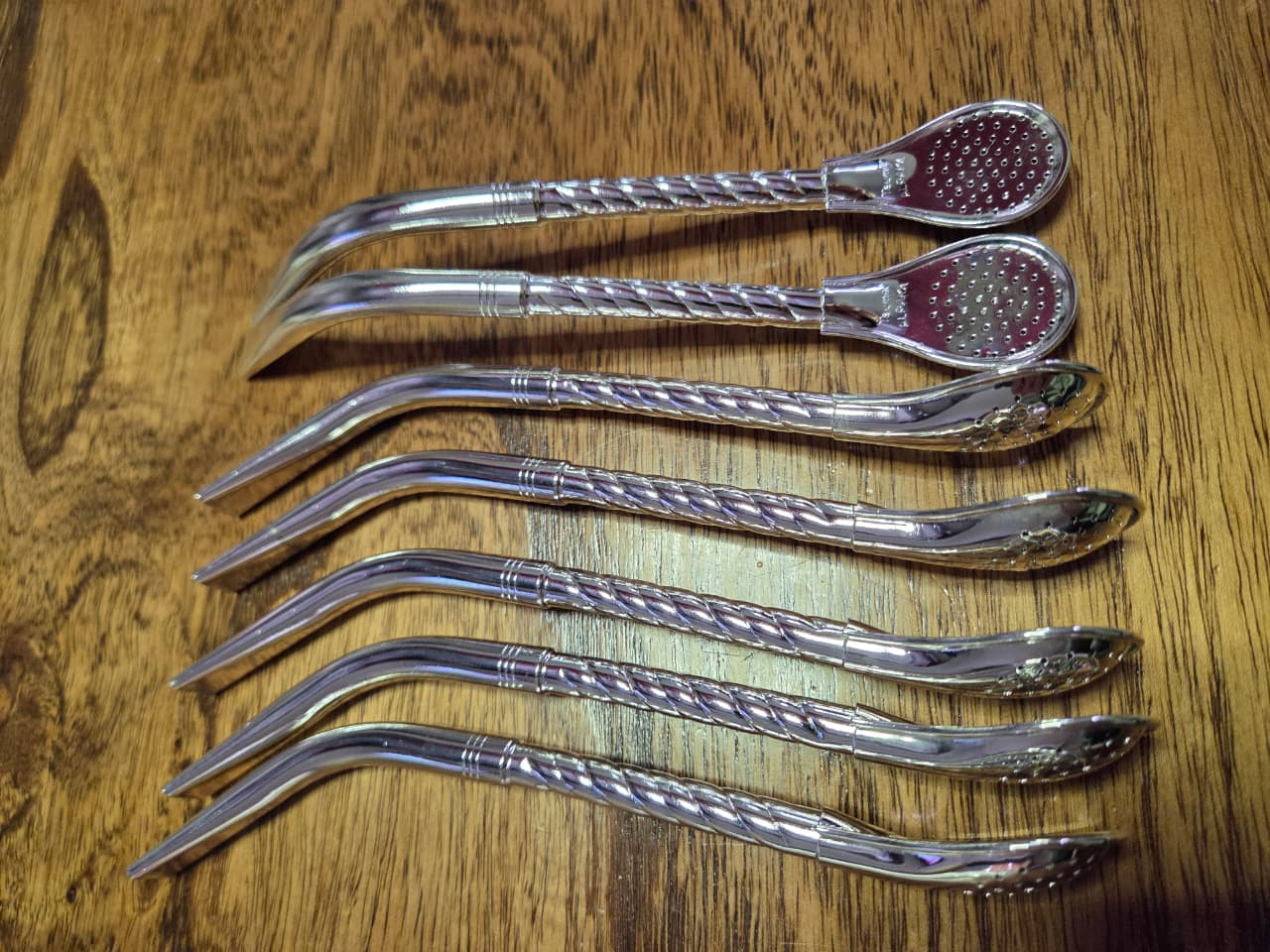 Bombilla Pico Loro Torneada de Alpaca con Baño de Plata taumer