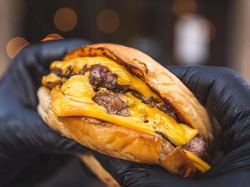 DOS CHEESE BURGER -- S
