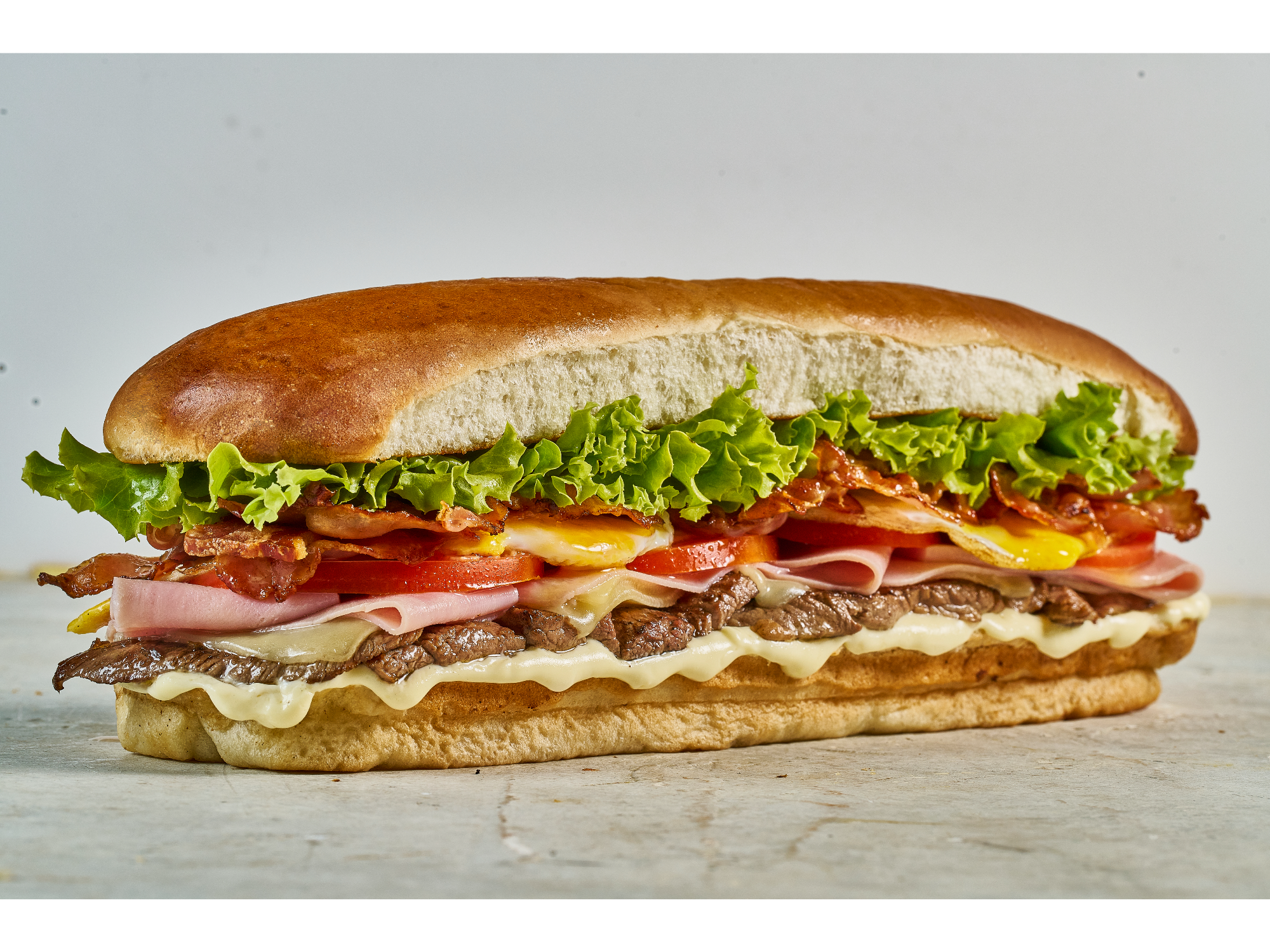 Lomito Bacon mediano + papas fritas