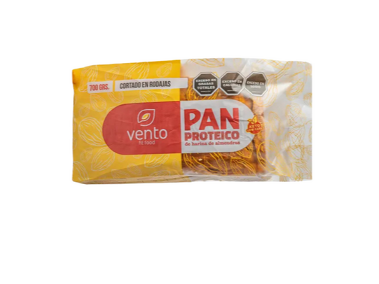 Pan de harina de almendras cortado en rodajas