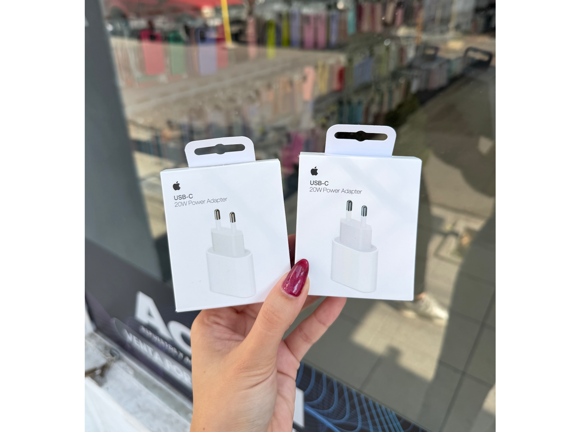 CARGADOR IPHONE ORIGINAL / 20W