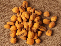 Maíz frito mostaza y miel