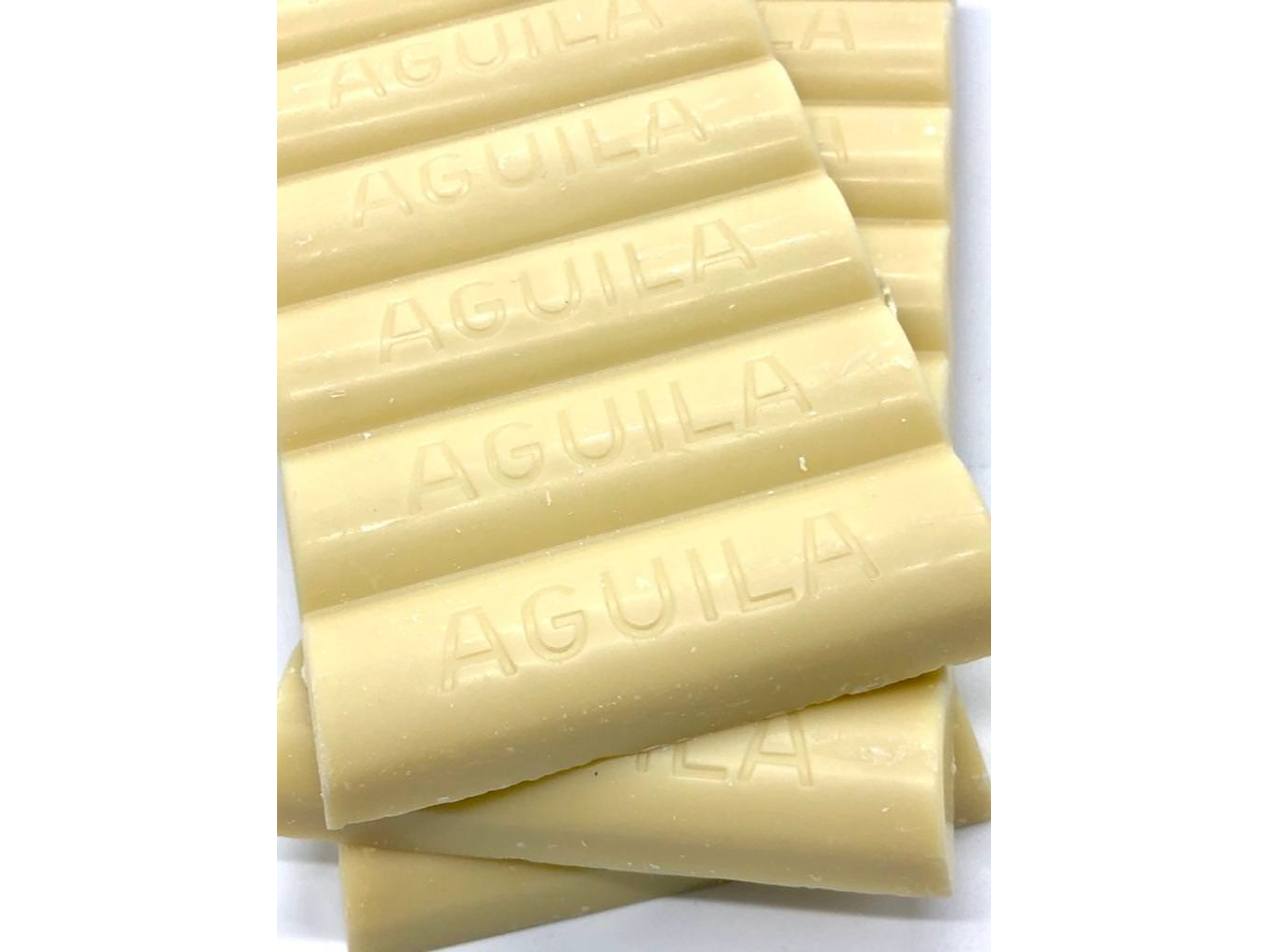 CHOCOLATE BLANCO TAZA x 150g (Aguila)