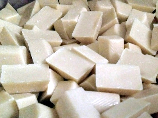 Chocolate Cobertura Bombón Blanco Águila x 100g