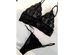 CONJUNTO CON BRALLETE TOP