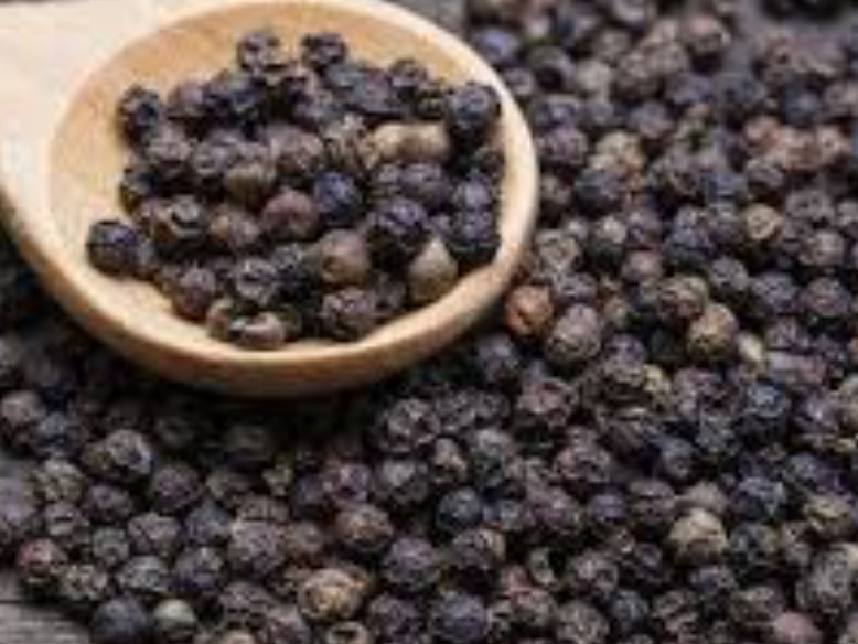Pimienta negra en granos