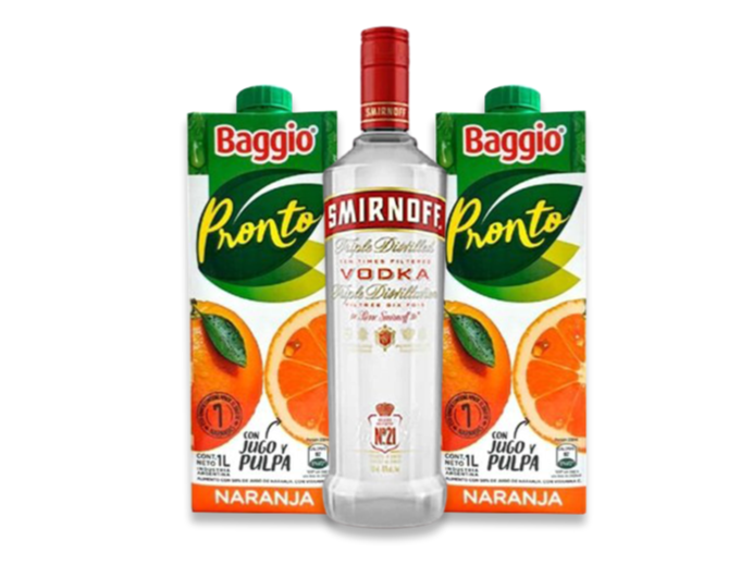 Promo Smirnoff + 2 jugos Baggios 1L (sabor a elección)