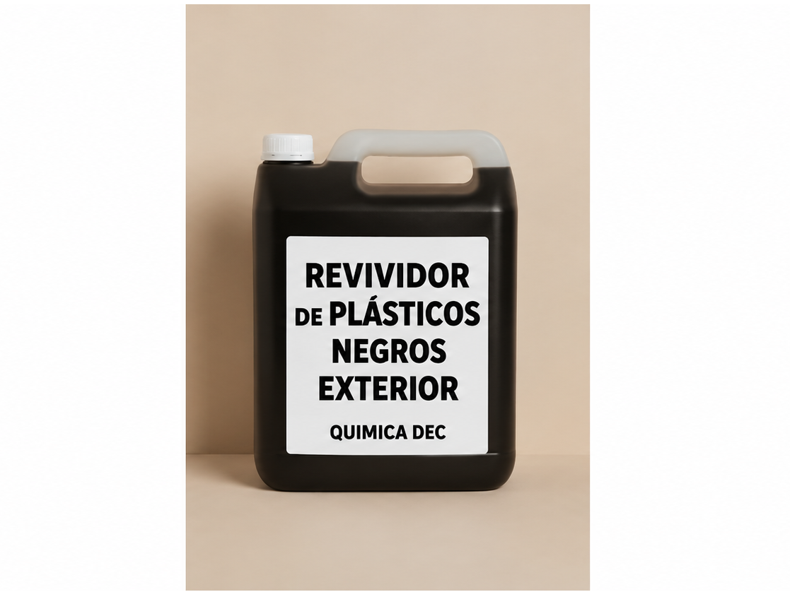 REVIVIDOR DE PLÁSTICOS NEGROS EXTERIOR