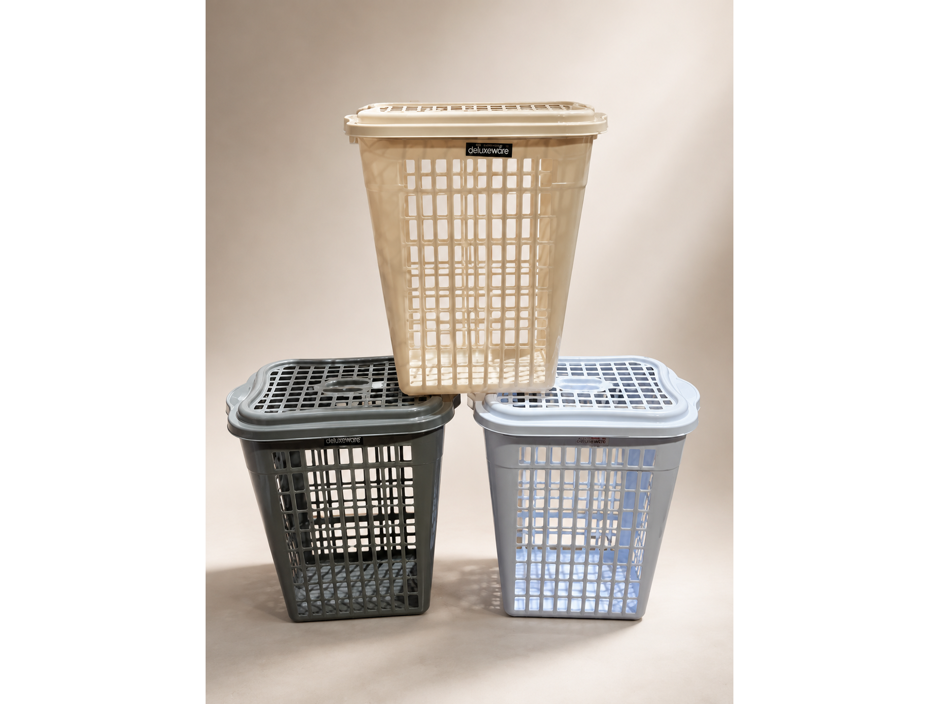 CESTO RECTANGULAR CALADO P/ ROPA