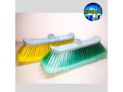 ESCOBILLON CURVO ISADORA 6H FIBRAS CORTAS