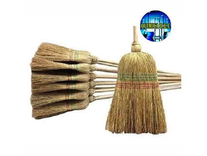 ESCOBA DE PAJA 6 HILOS GALPONERA GRANDE