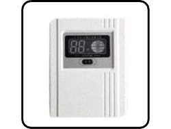 CONTROLADOR DIGITAL DE TEMPERATURA Y NIVEL