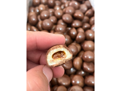 Bocadito con dulce leche, con chocolate blanco y con leche